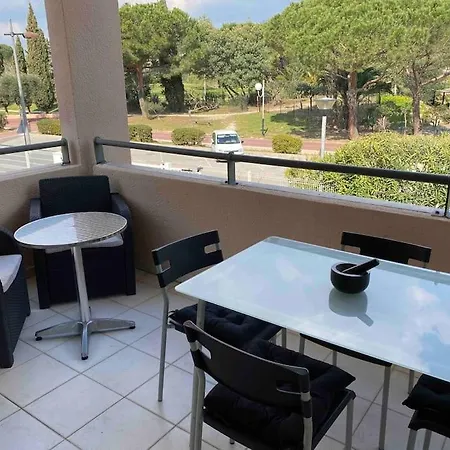 Dans Résidence Piscine 500m De La 2** Apartamento Le Lavandou