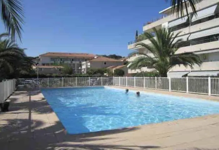 Apartament Dans Piscine 500m De La 2**